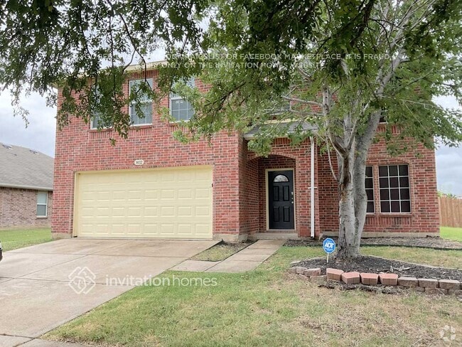 Building Photo - 802 Lazy Bayou Dr