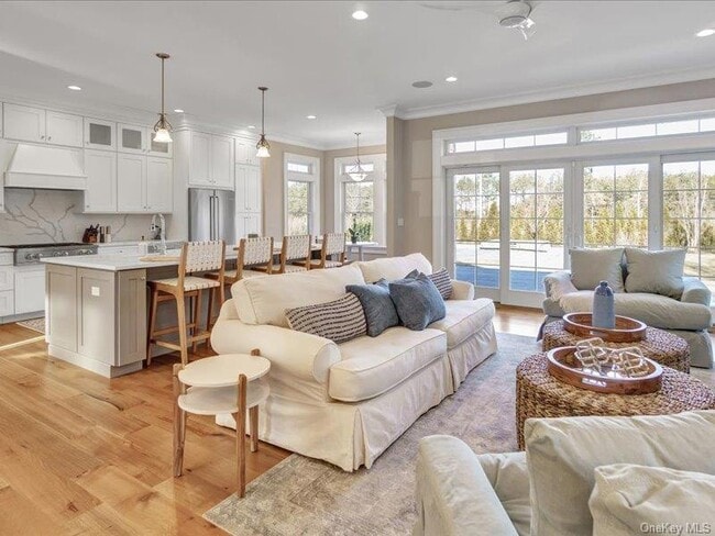 Foto del edificio - 17 Adam Ln