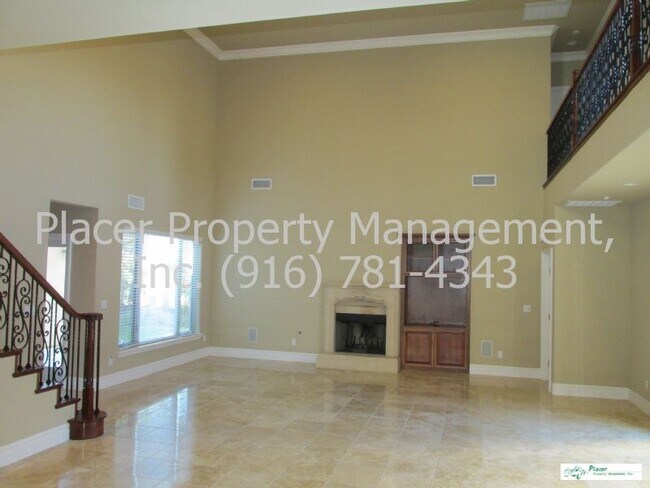 Building Photo - Avail 9/9!  Gorgeous 5 bdrm w/3 Car in Gat...
