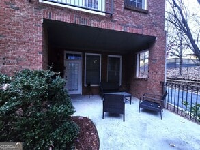 Building Photo - 194 Centennial Way