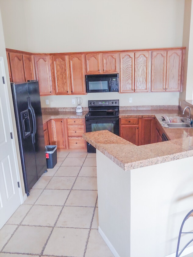 Primary Photo - 8580 N 91st Ave