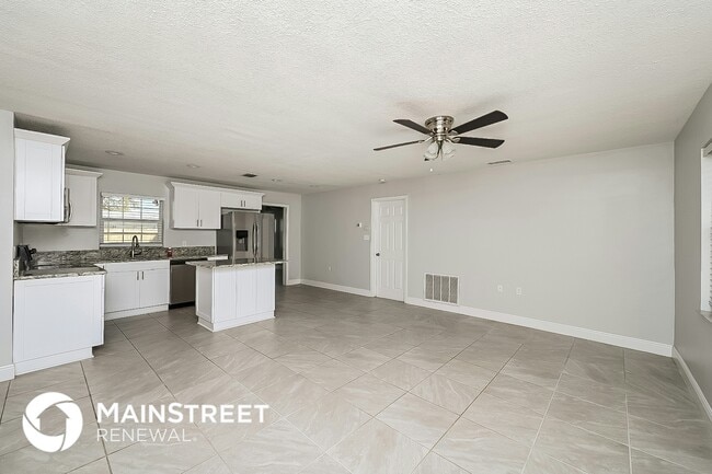 Building Photo - 9824 Richwood Ln