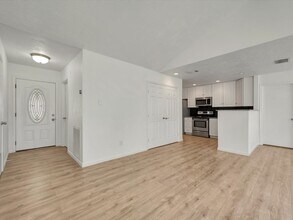 Building Photo - 2515 Northern Dr