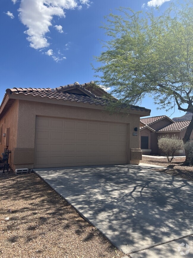 Building Photo - 7739 W Sombrero View Ln