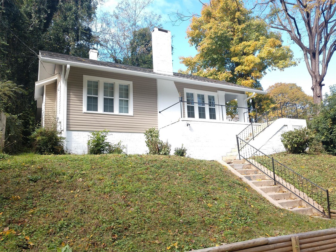 424 Lockland Ave, WinstonSalem, NC 27103 House Rental in Winston