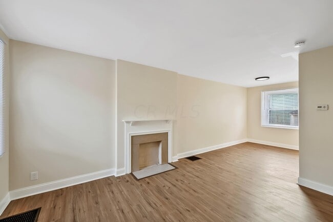 Building Photo - 109 E Arcadia Ave