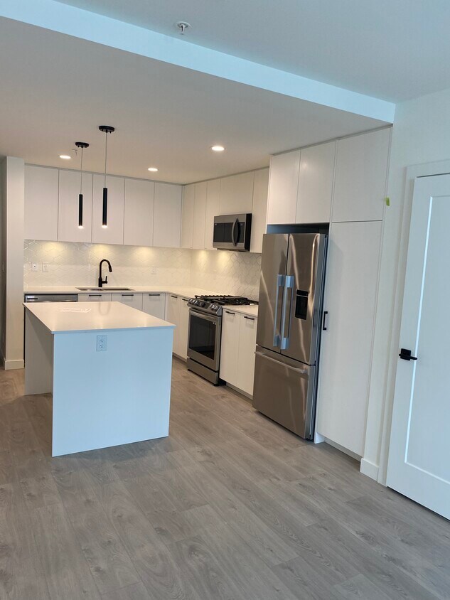 8380 200A St Unit 314, Langley, BC V2Y 3S5 Condo for Rent in Langley