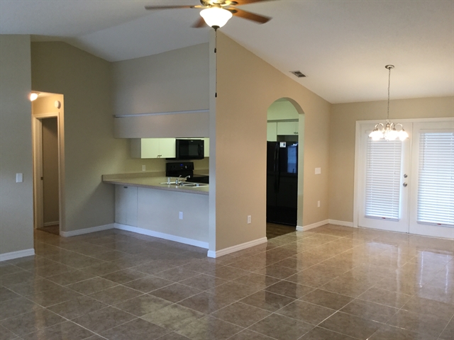 Building Photo - 1201 Oak Pointe Pl