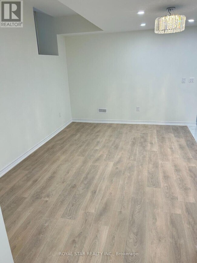 Building Photo - 31 Hallaran Rd