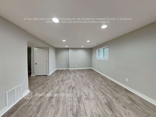 Building Photo - 6810 Narrow Gauge St