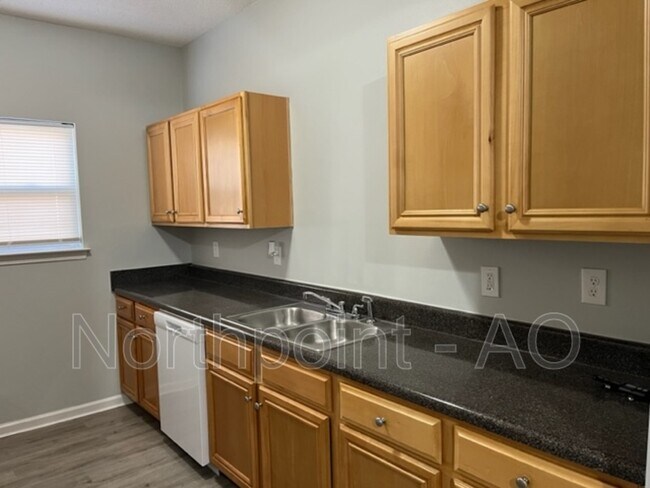 Foto del edificio - 6530 Grey Fox Way