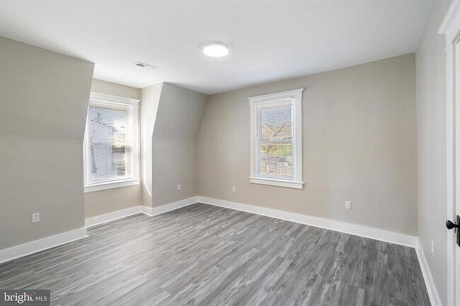 Foto del edificio - 3408 W Forest Park Ave