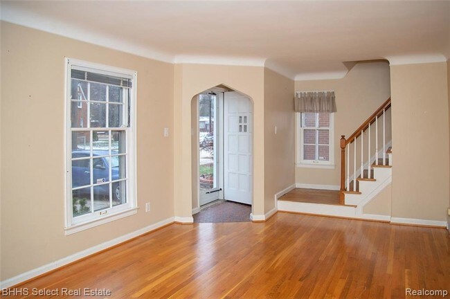 Building Photo - 22544 Heinze St