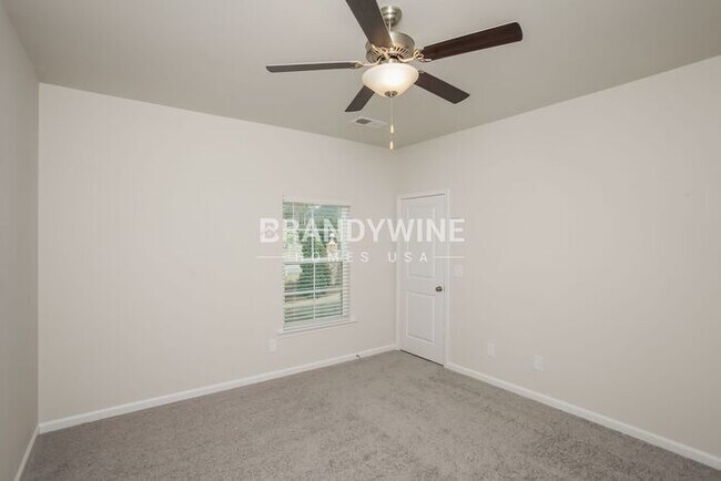 Foto del edificio - LOWER RENTAL RATE! Market rent $1,969. Rec...