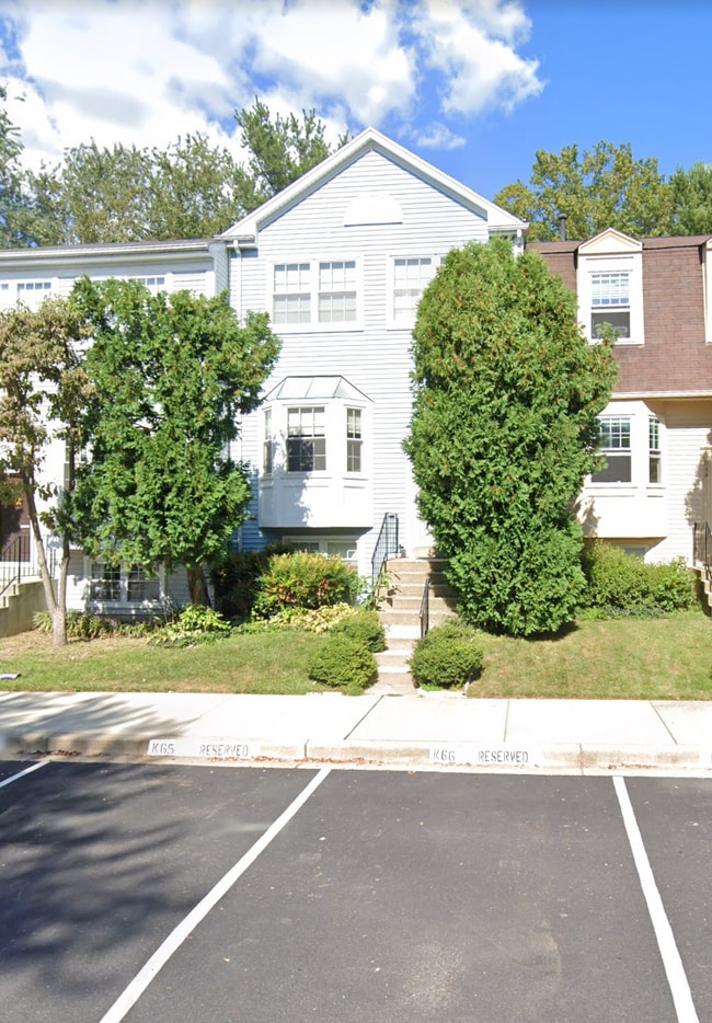 Building Photo - 846 Bayridge Dr