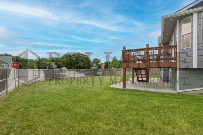 Foto del edificio - 1726 Black Oak Ct