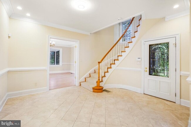 Foto del edificio - 4900 Indian Ln NW