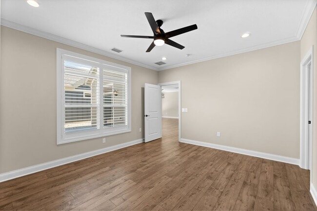 Building Photo - 3628 BackStretch Wy