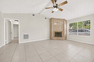 Building Photo - 8831 Sandstone Rd
