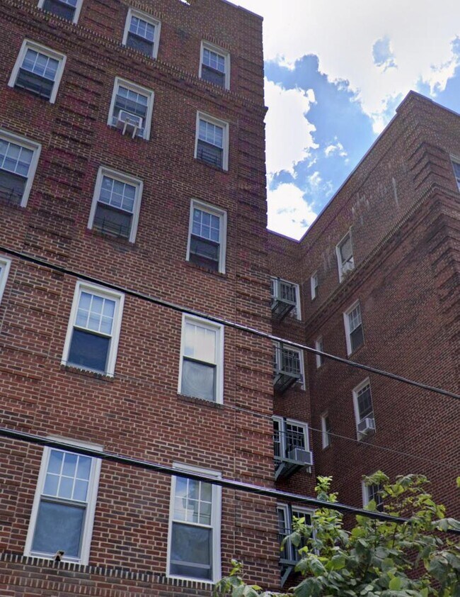 Foto del edificio - 41-44 44th St