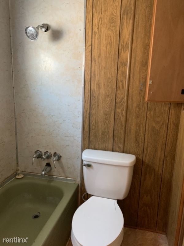 Building Photo - 3 br, 2 bath House - 4 S Rose Circle