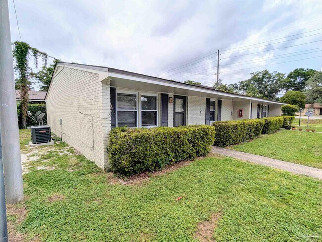 Foto del edificio - 3751 E Olive Rd