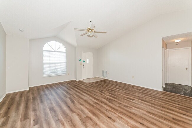 Foto del edificio - 3302 56th Terrace E