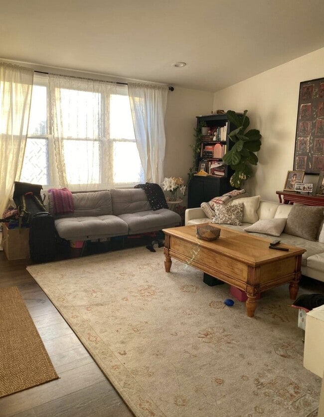 Foto del edificio - 166 Front St