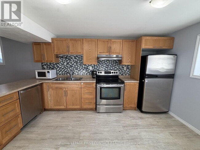 Building Photo - 198 Edgehill Dr