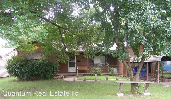 Building Photo - 3 br, 1 bath House - 4016 MARSHALL DRIVE