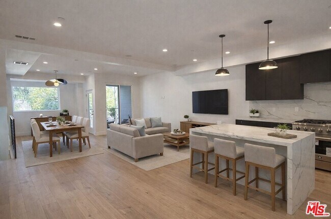 Foto del edificio - 6847 N Figueroa St