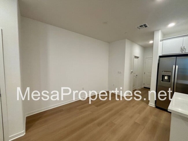 Foto del edificio - 2601 Cloudview Privado