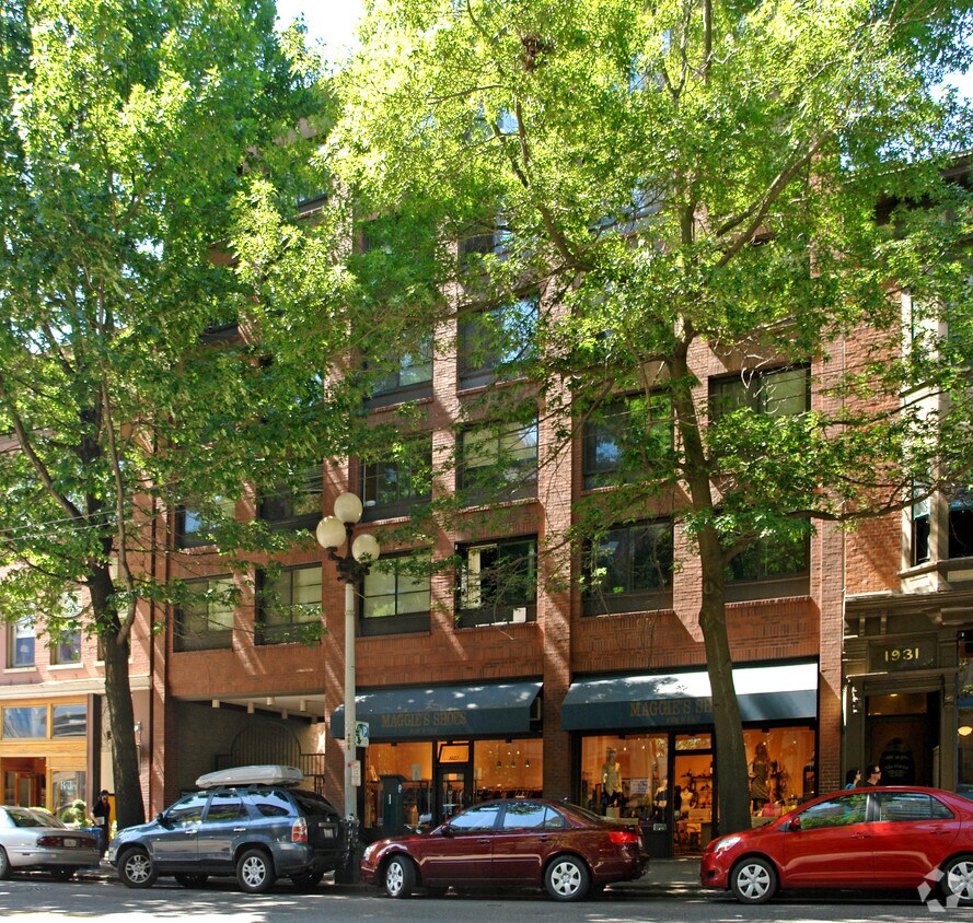 Foto principal - Livingston Baker Apartments
