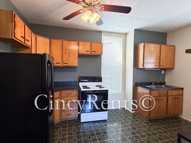 Foto del edificio - 4231 Bell St