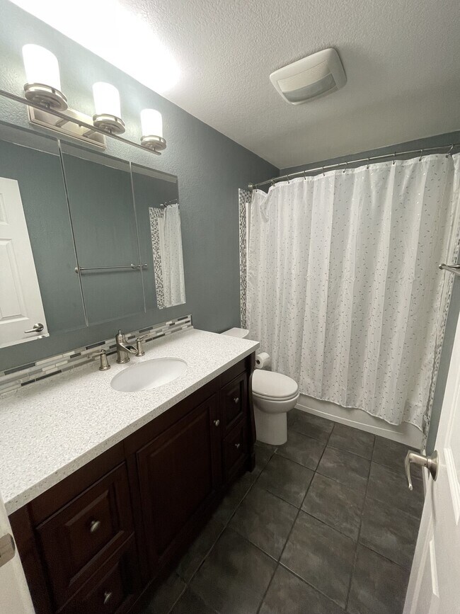 Foto del edificio - Hamilton Square Townhouse 2BR 1.5BA