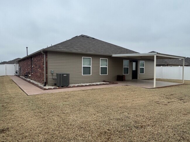 Foto del edificio - 525 E Kinder Wells Blvd