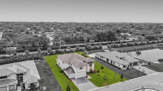 Building Photo - 2440 SW 122nd Ter