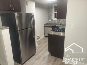 Building Photo - 4427 N Wolcott Ave