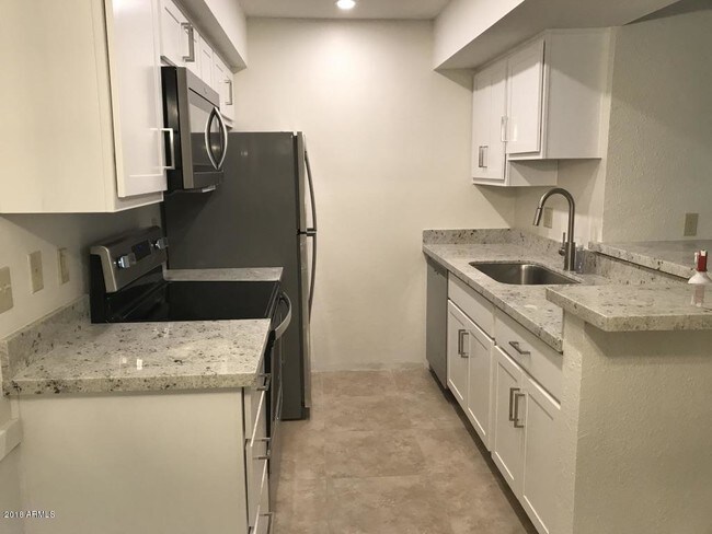 Foto del edificio - 4444 E Paradise Village Pkwy N