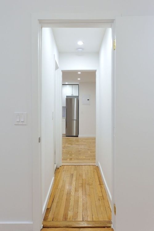 Foto del edificio - 300 W 12th St