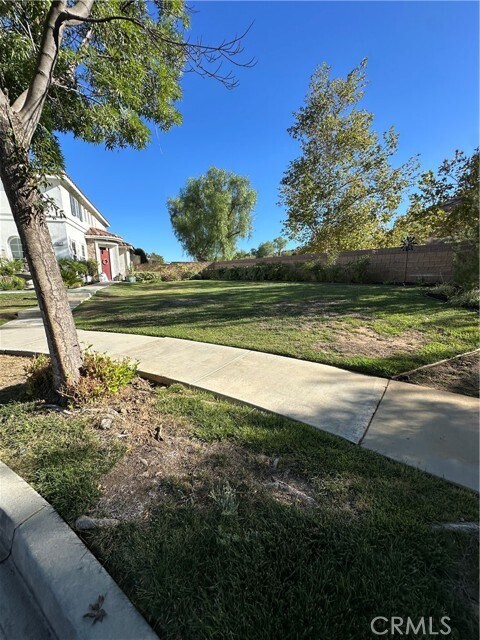 Foto del edificio - 35411 Coyote Creek Ct