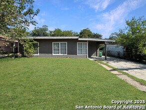 Building Photo - 1611 La Manda Blvd