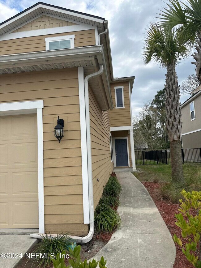 Foto del edificio - 7850 Echo Springs Rd