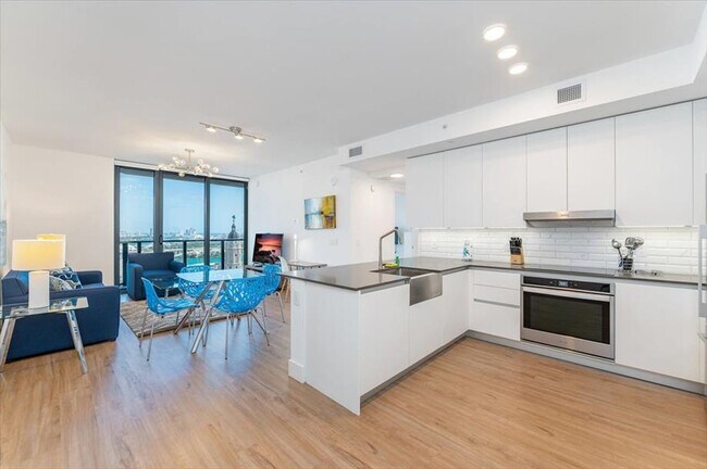 Foto del edificio - 460 NE 5th St