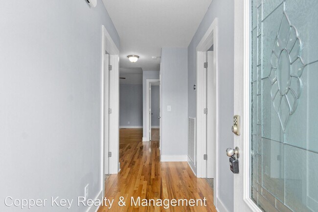 Building Photo - 3 br, 2 bath House - 523 Somerset Lane