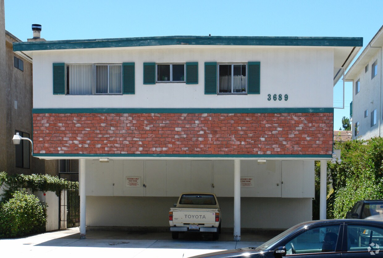 Building Photo - 3689-3691 Glendon Ave