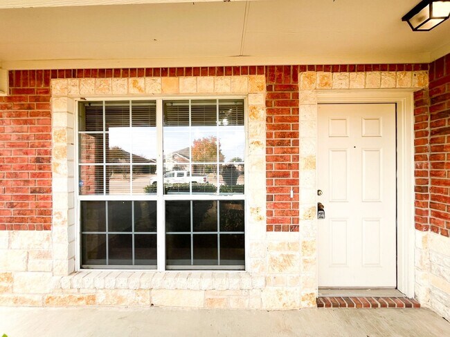 Foto del edificio - 1913 Charleston Ct