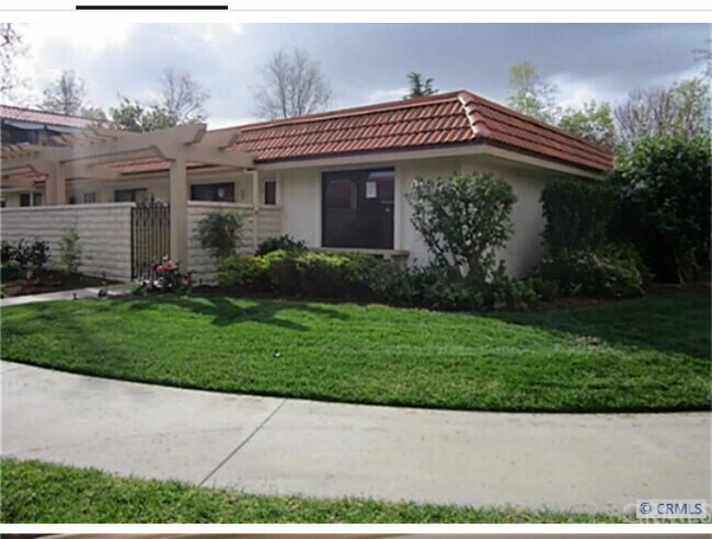 Comunidad para mayores de 55 años - 3018 Via Buena Vis