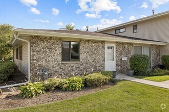 Building Photo - 117 Cotuit Ct