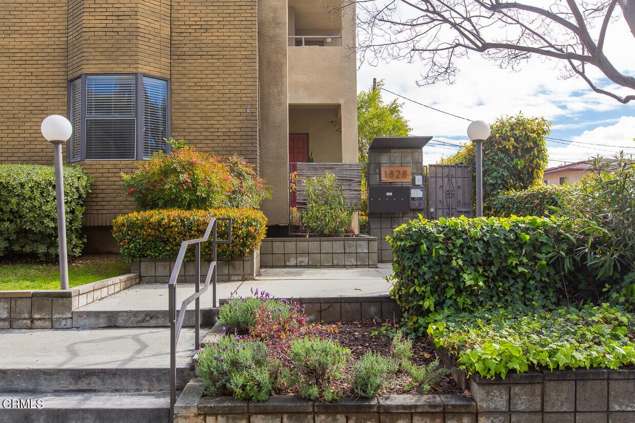Foto principal - 1828 Ramona Ave
